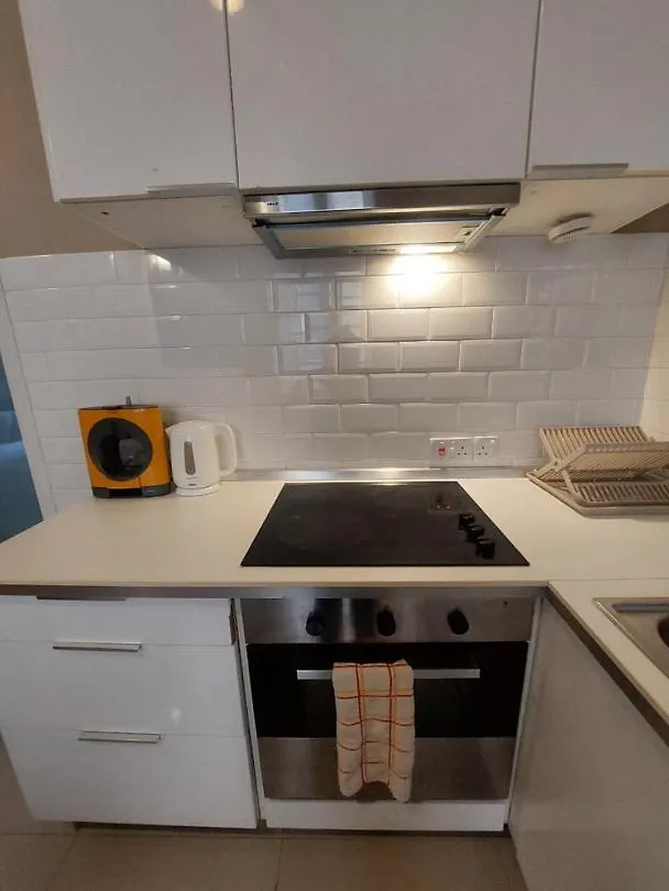 Central & Cozy - 1 Bedroom Apartment La La Valletta